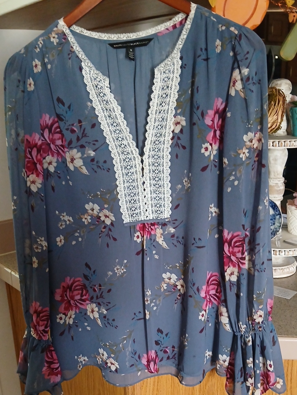 Whitehouse Black Market Blouse